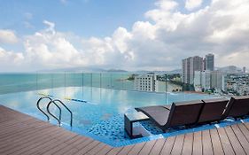 Senia Hotel Nha Trang 4*